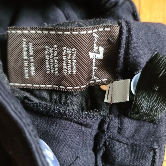 4 for $28 - 7 For All Mankind 24m Black Jeggings - Picture 3 of 4